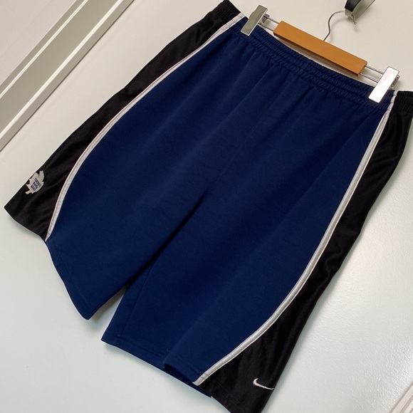 Vintage 90s Maple Leafs Nike Team NHL Shorts Men Small Blue Black Toronto Logo - Picture 4 of 16